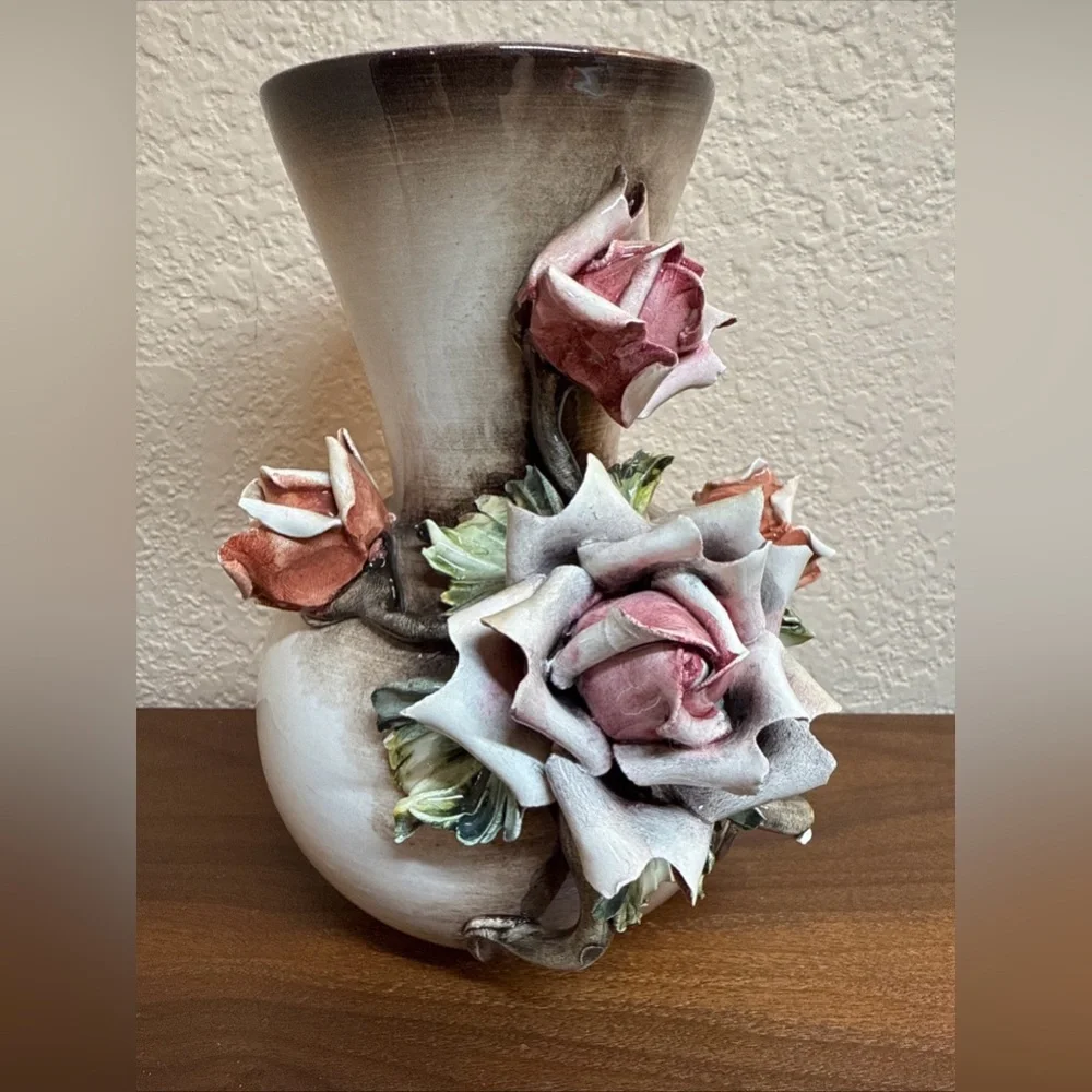 Vintage Capodimonte Italian Porcelain Bisque Rose Vase 7.5
